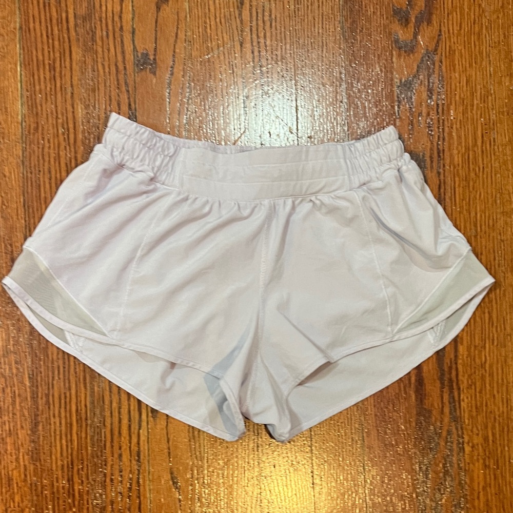 Lululemon Women's lilac color Athletic Shorts size 8 - Picture 1 of 6